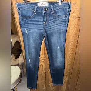 Hollister Medium Wash Skinny Jeans 👖 11R W30 L29
